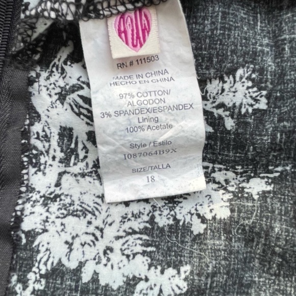 Elegant Black & White Floral Strapless Dress Knee Length Party/Cocktail - Picture 4 of 4